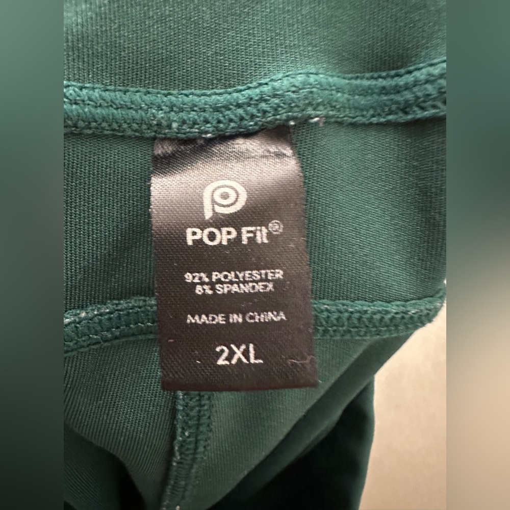 Pop fit bike shorts in emerald with black mesh pocket detail - Picture 5 of 5